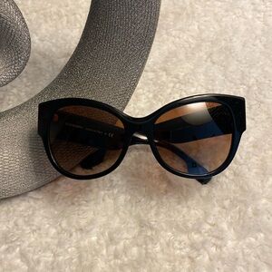 🌸Authentic Burberry Sunglasses 🌸